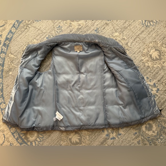 LOFT Light Blue Crushed Velvet Puffer Vest - Picture 4 of 9